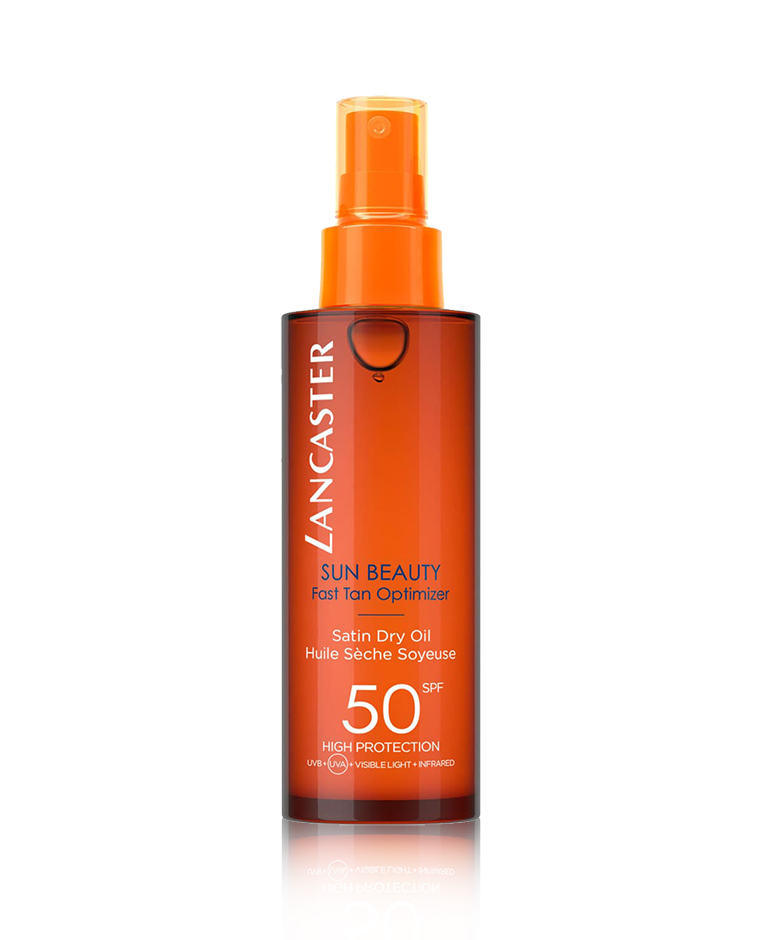 Strandvakantie gepland? Dan mag Lancaster Fast Tan Dry Oil SPF 50 zeker niet ontbreken in je strandtas.