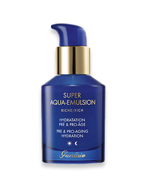 Mattifying Moisturizing Skin Care with Tropical Resins van Sisley