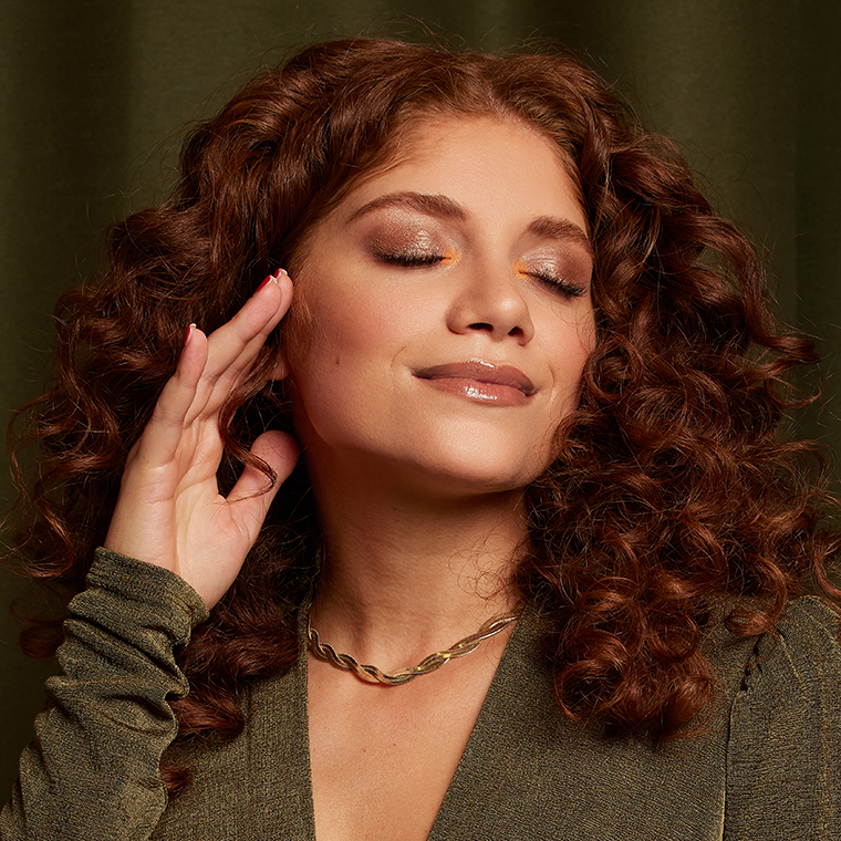 monochrome makeup taupe