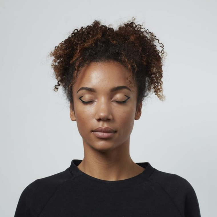 BE Creative Make Up oogpotlood