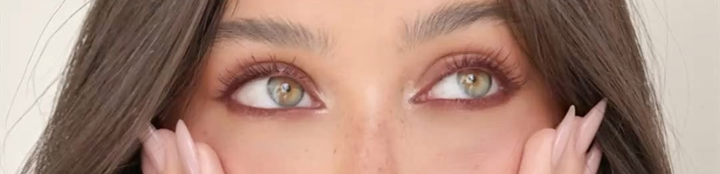 burgundy_eye_makeup