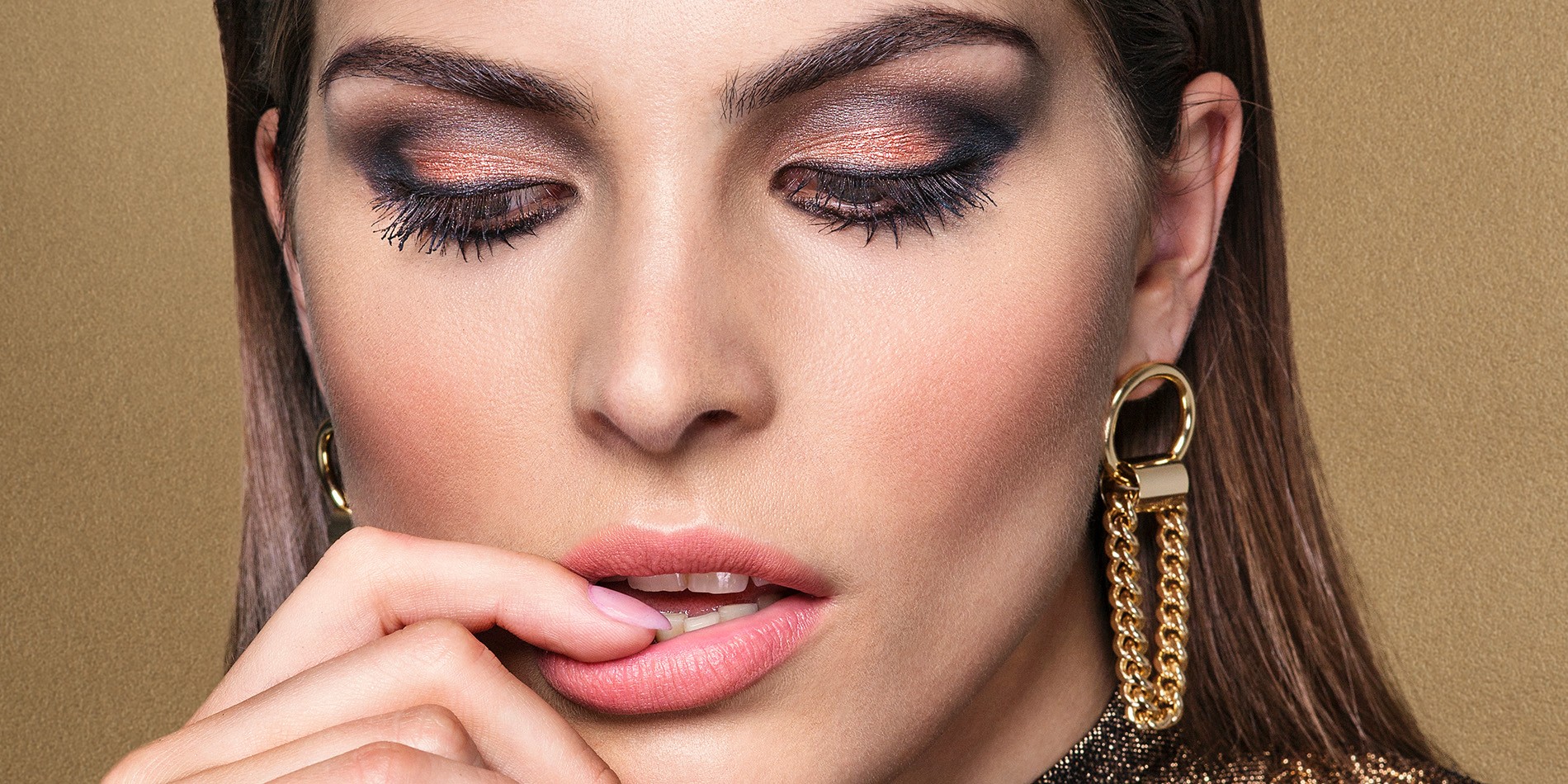 HB_Partylook_SmokeyEyes_1900x1070