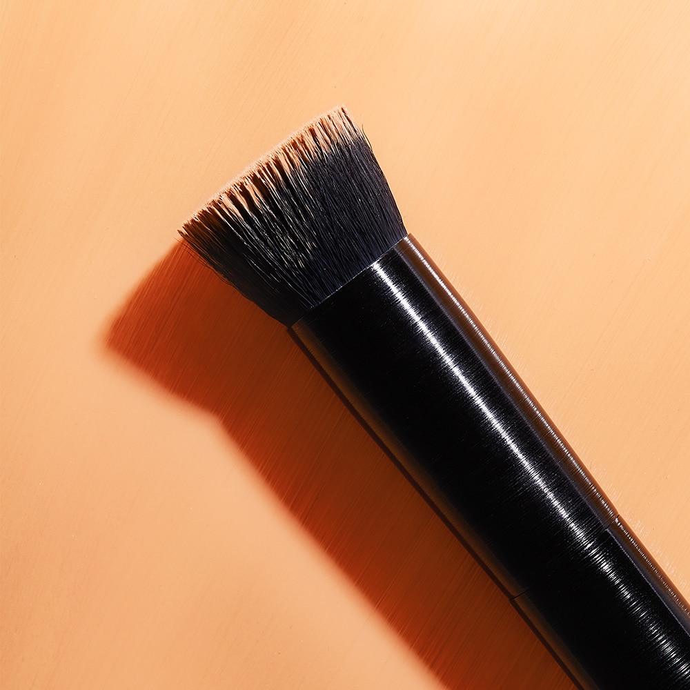 BE CREATIVE MAKE-UP