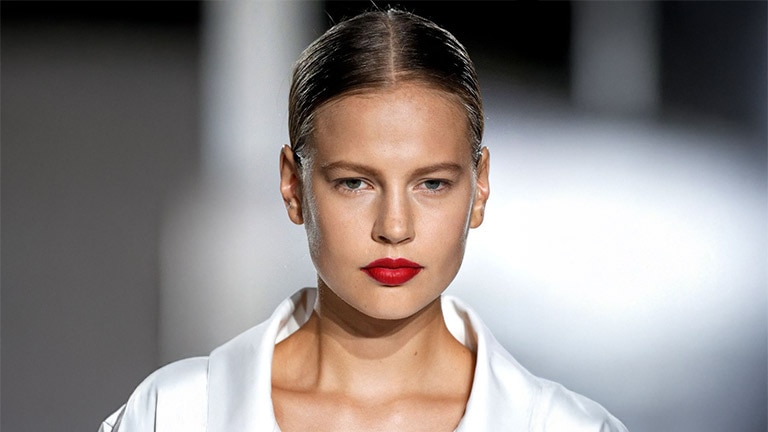 Lipsstick only trend Lipsstick only trend