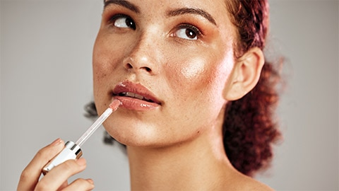 Tinted lip oil Tinted lip oil
