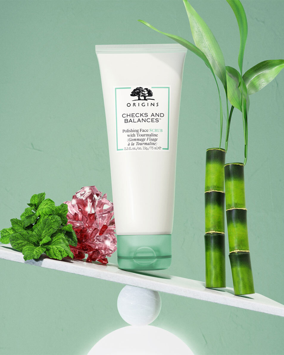 GOMMAGE VISAGE À LA TOURMALINE