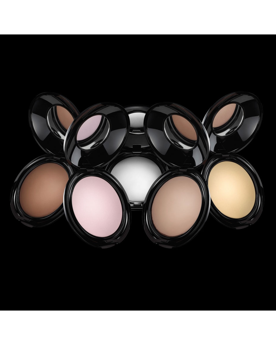 PAT MCGRATH SUBLIME PERFECTION BLURRING UNDER-EYE POWDER LIGHT 3