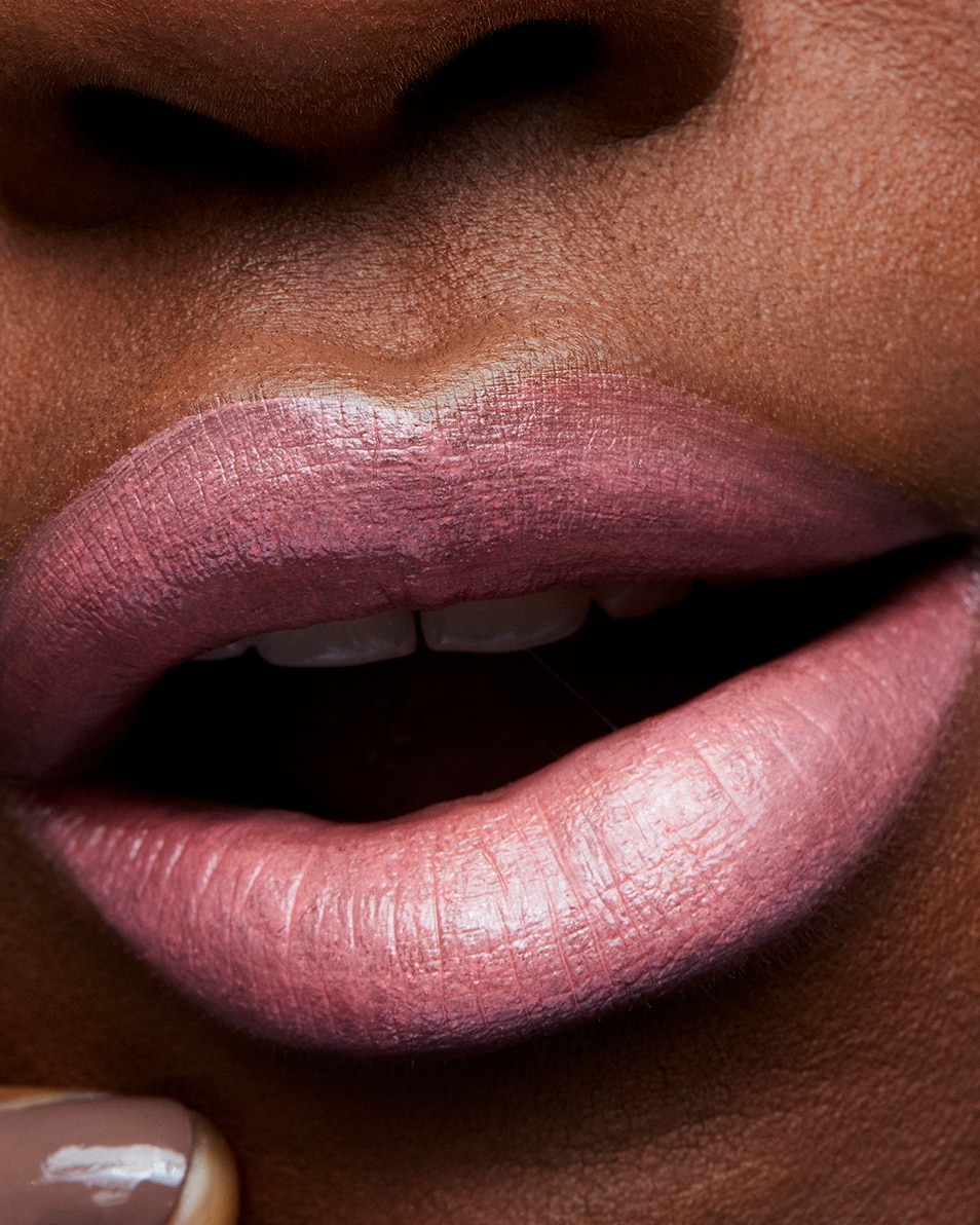 M.A.C FROST LIPSTICK ROUGE À LÈVRES PERLÉ - FINI SEMI-LUSTRÉ Angel 3