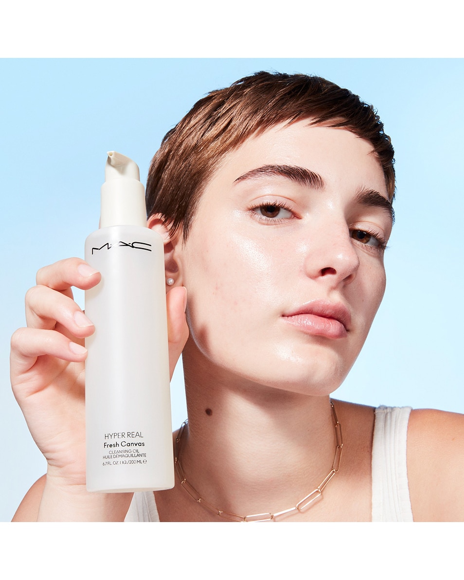 REINIGINGSOLIE - VERWIJDERT HARDNEKKIGE MAKE-UP