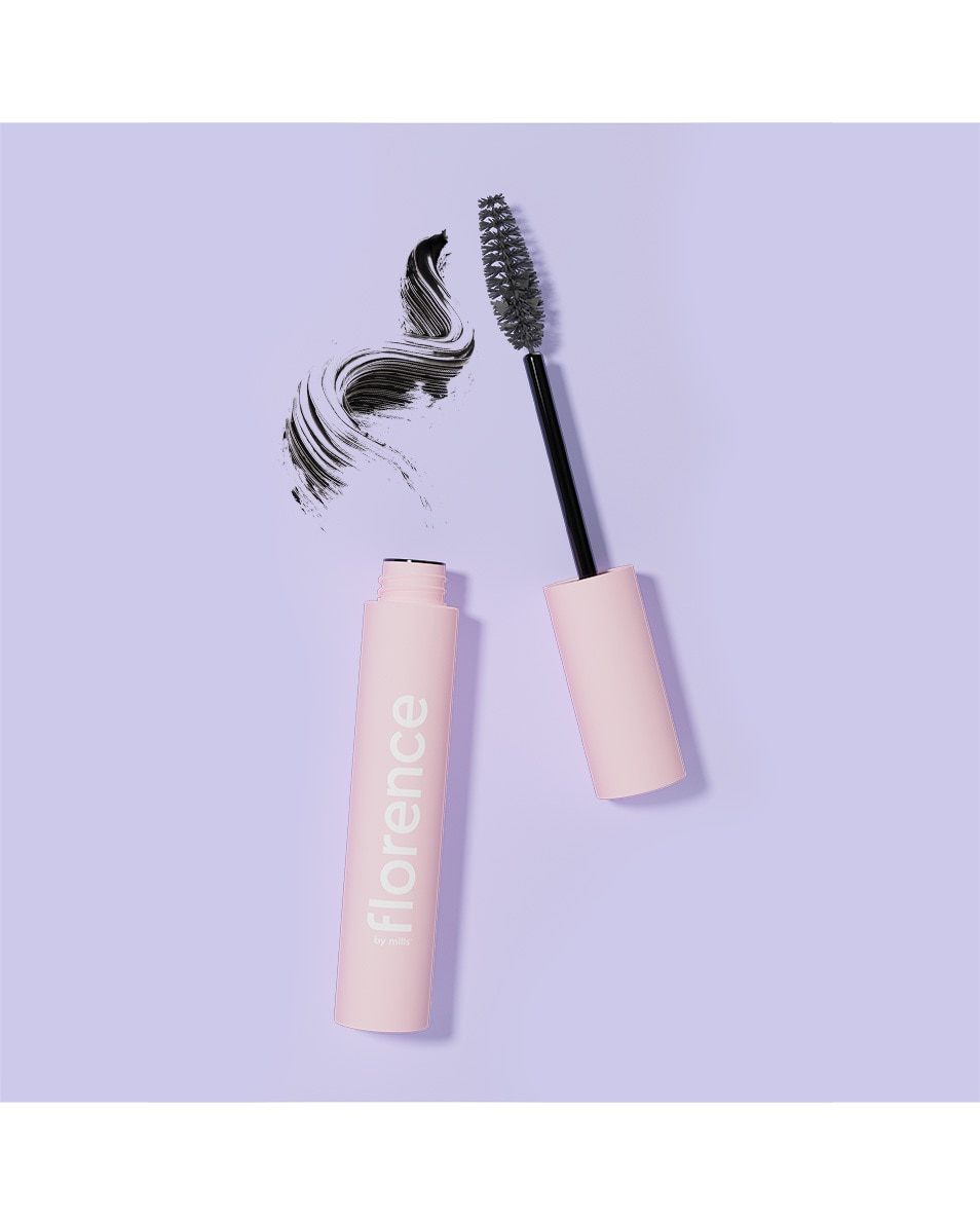 VOLUMIZING MASCARA UP A NOTCH BLACK