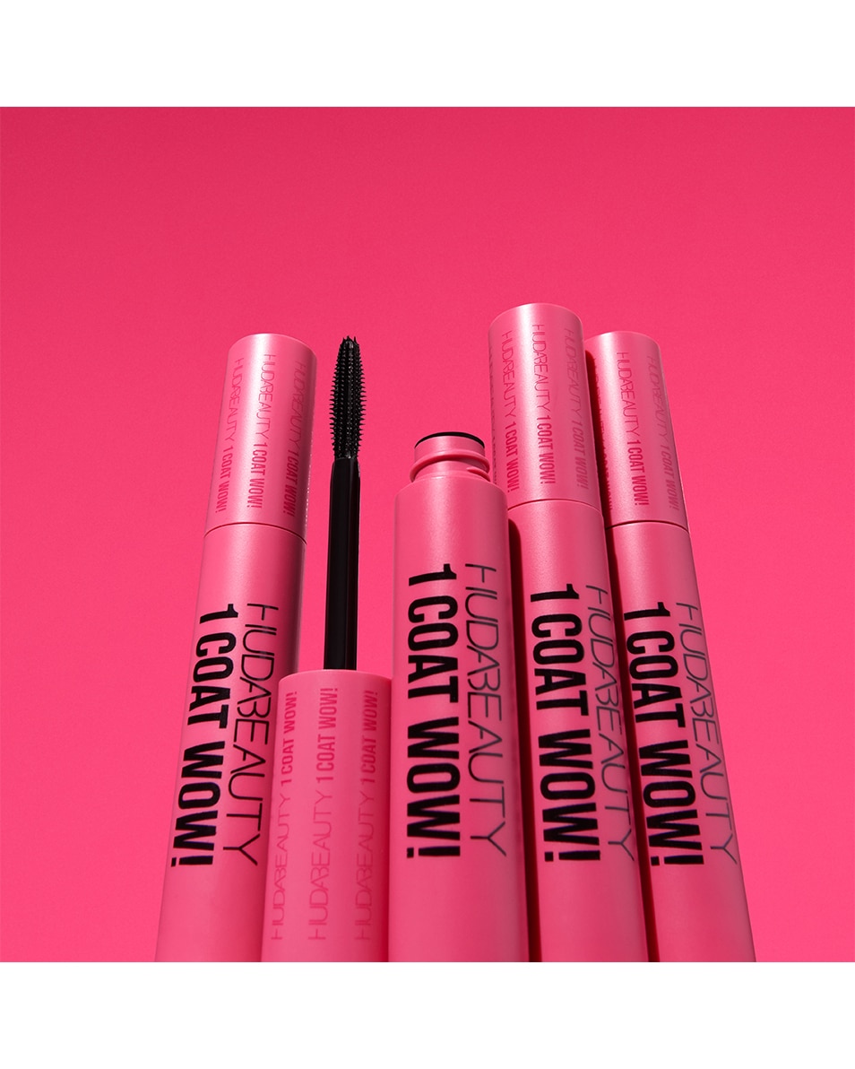 EXTRA VOLUMIZING AND LIFTING MASCARA