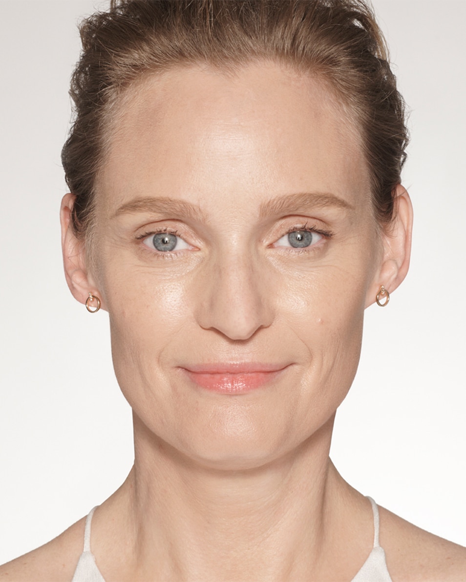 ESTÉE LAUDER FUTURIST SKINTINT SERUM FOUNDATION VLOEIBARE FOUNDATION MET SPF - LICHT & VOEDEND 1W1 Bone 3