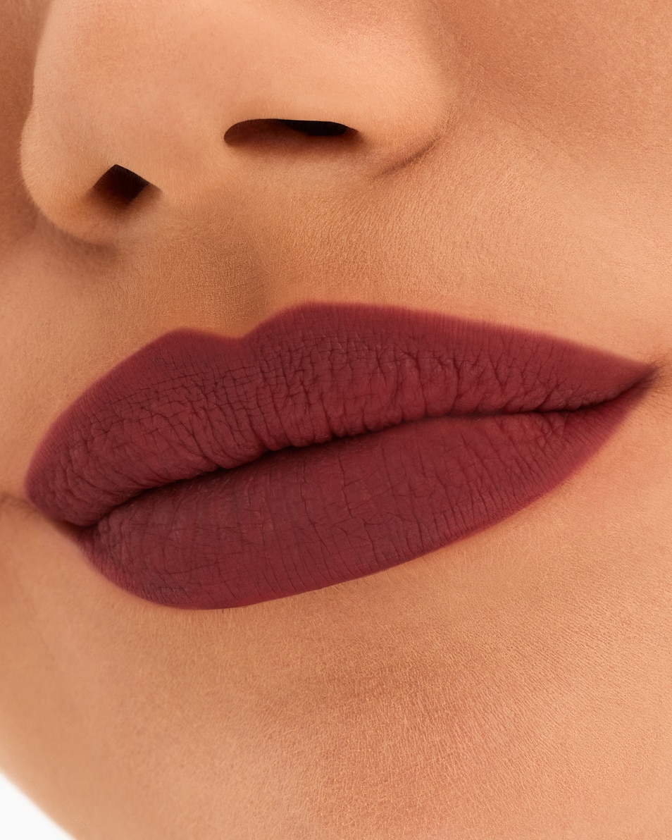 M.A.C LOCKED KISS LIPSTICK ROUGE À LÈVRES LIQUIDE MAT - COUVRANCE TOTAL VIXEN 3