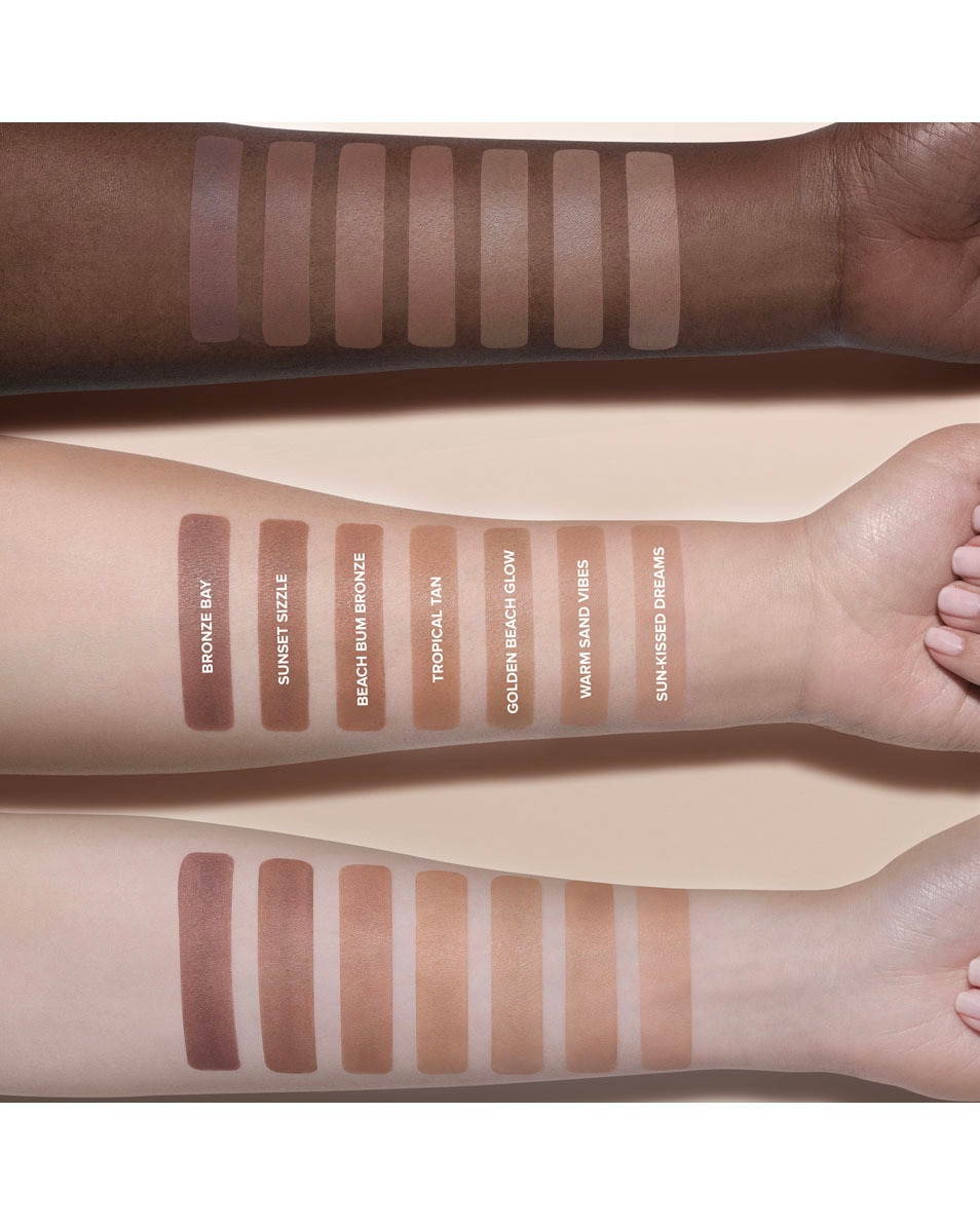 Bronzer ultra-lisse à la finition hâlée et légère.