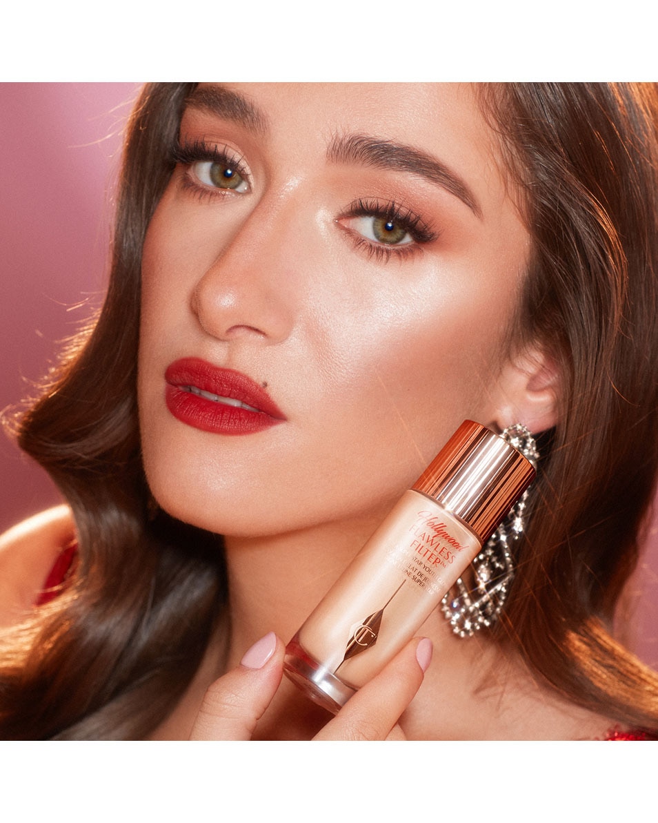 CHARLOTTE TILBURY Hollywood Flawless Filter Foundation SHADE 2.5 3