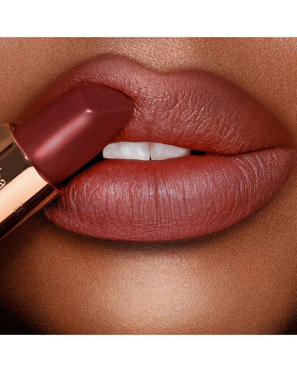 CHARLOTTE TILBURY Matte Revolution Lipstick SO 90's 3