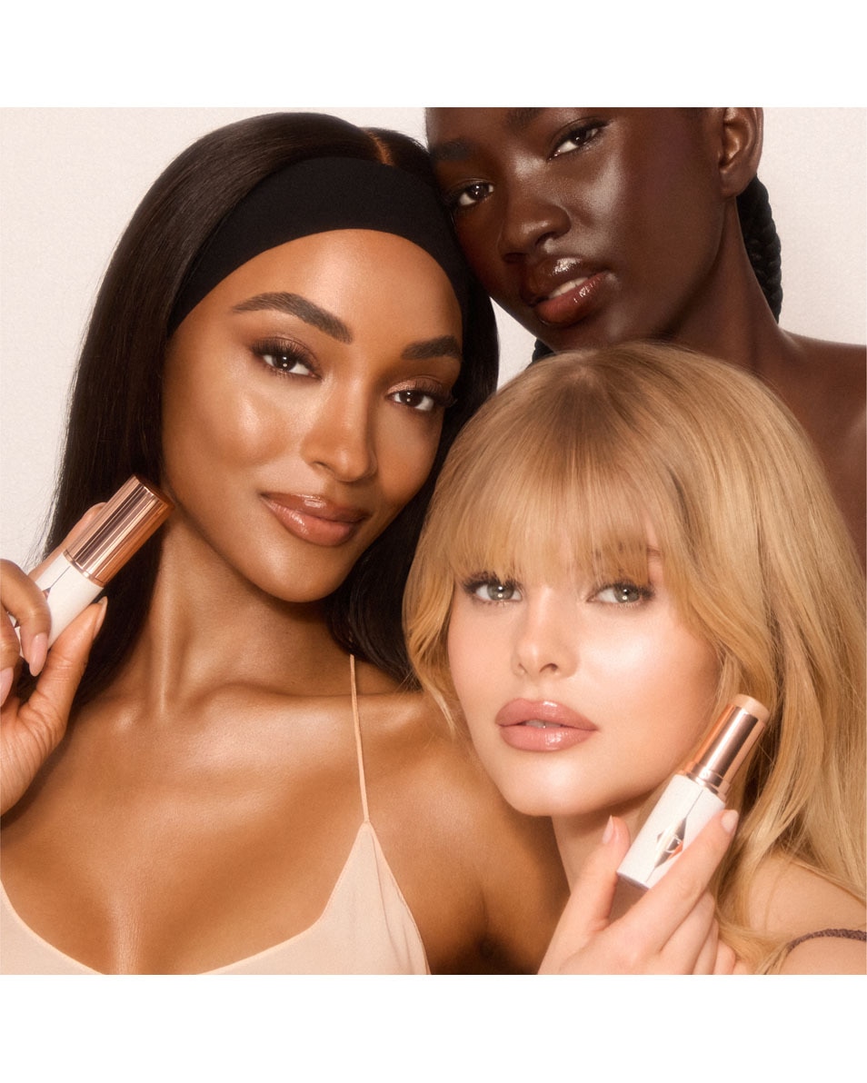 CHARLOTTE TILBURY Unreal Skin Hydraterende foundation stick CLAIR 3