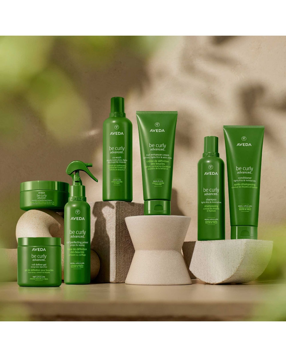 AVEDA Be Curly Advanced Curl Perfecting Primer Base de coiffage pour cheveux bouclés 200 ML