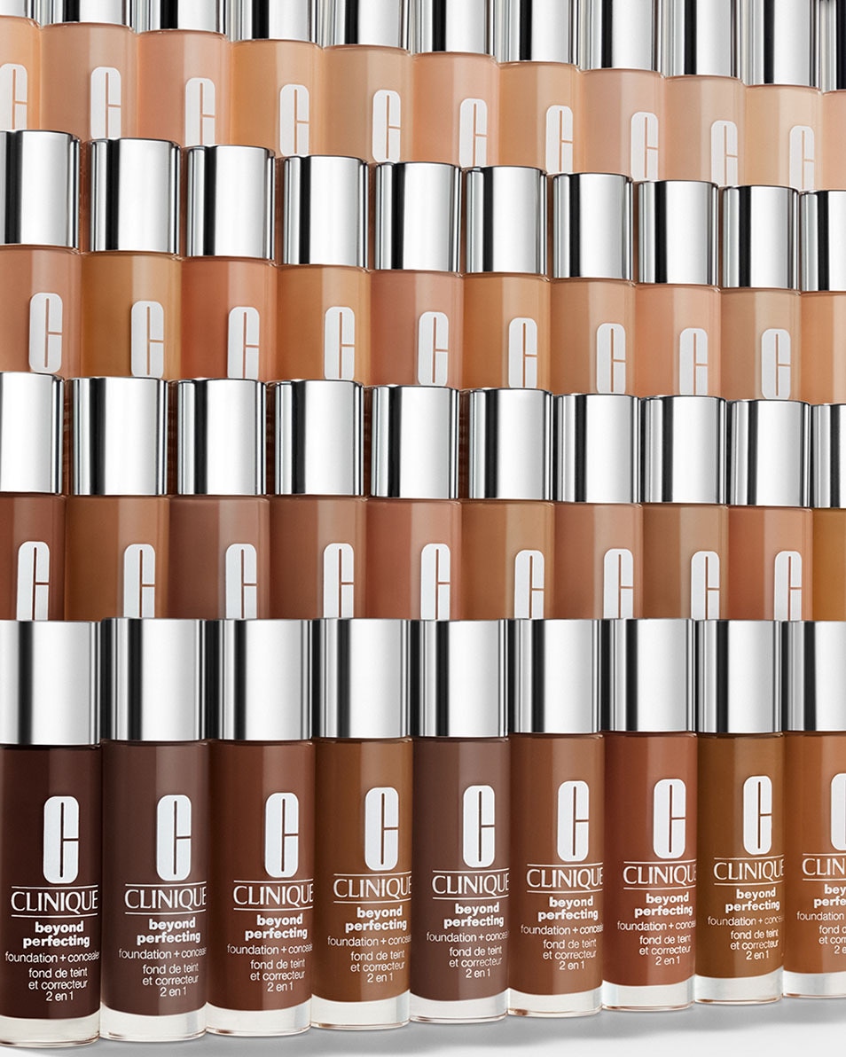 CLINIQUE Beyond Perfecting Liquid Foundation Een foundation en concealer in één voor een natuurlijke look die 24 uur blijft zitten. Sand 3