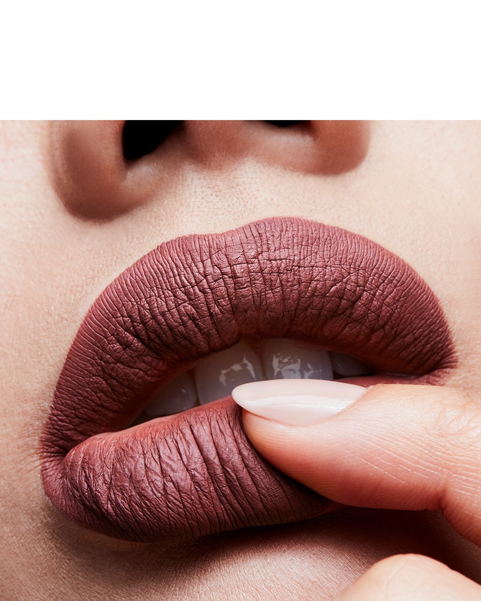 M.A.C RETRO MATTE LIQUID LIP COLOUR ROUGE À LÈVRES LIQUIDE - LONGUE TENUE DE 8H Topped With Brandy 3