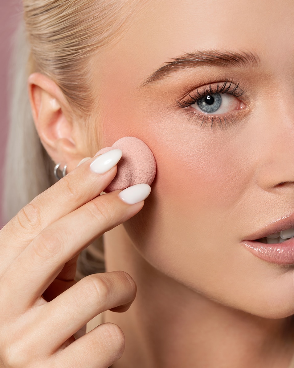 FLAWLESS FINISH 3-IN-1 MINI MAKEUP SPONGE