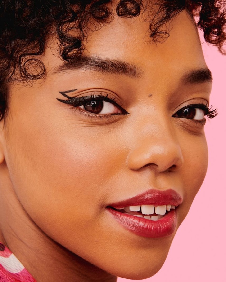 BENEFIT COSMETICS EYELINER THEY’RE REAL XTREME PRECISION XTRA BLACK LINER 2.0 True Black 4