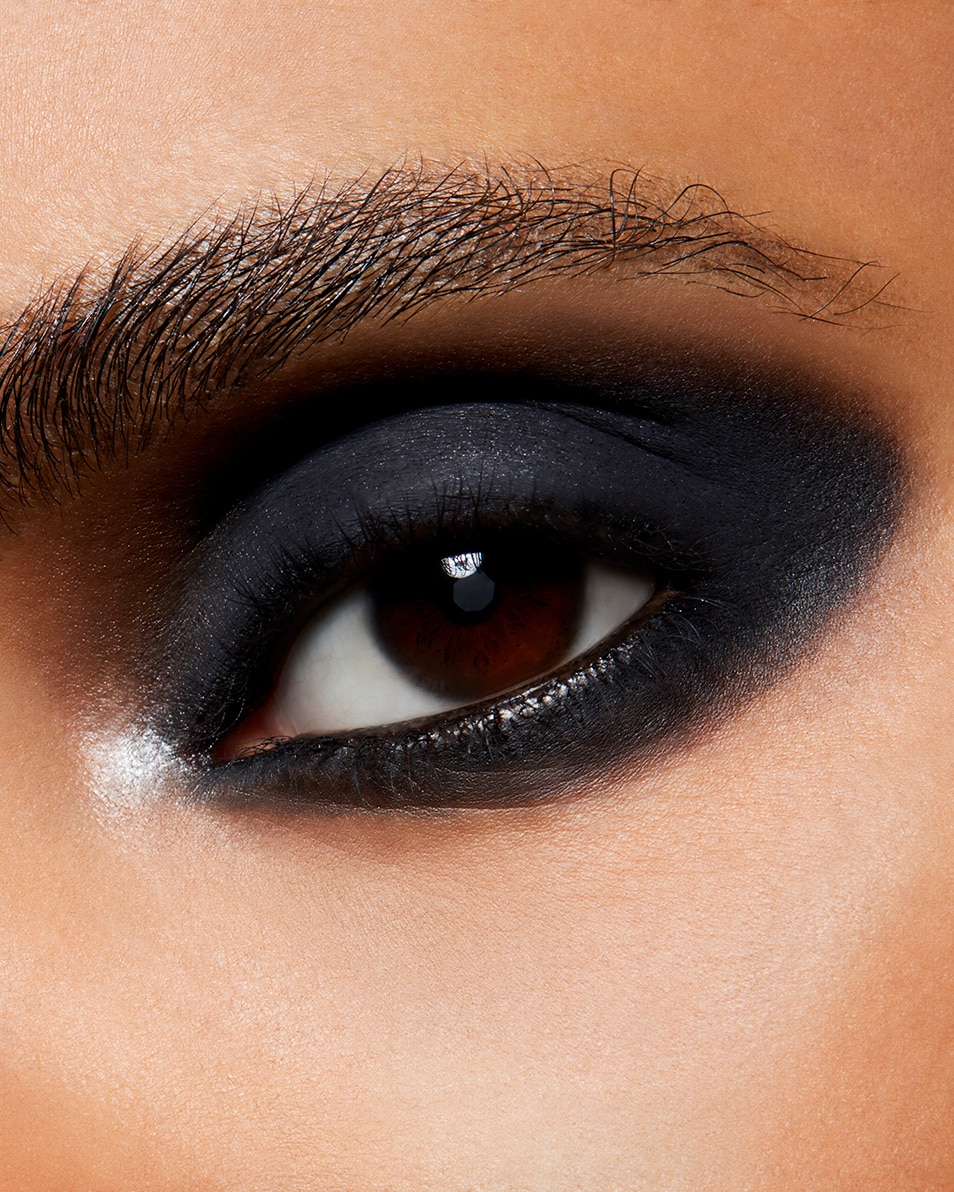 M.A.C SMALL EYE SHADOW GEPIGEMENTEERD POEDER OOGSCHADUW- 8U LANGHOUDEND Carbon 4