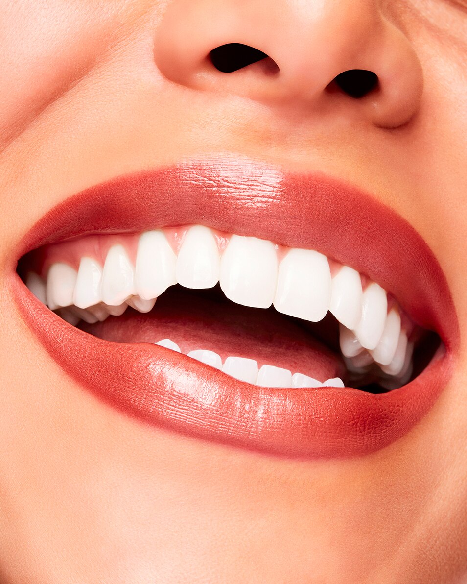 ROUGE À LÈVRES HYDRATANT - LONGUE TENUE DE 12H