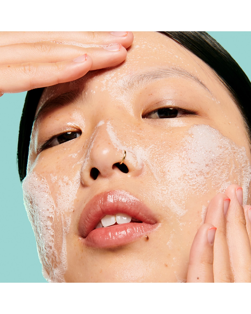 PORE-PURIFYING FOAMING CLEANSER