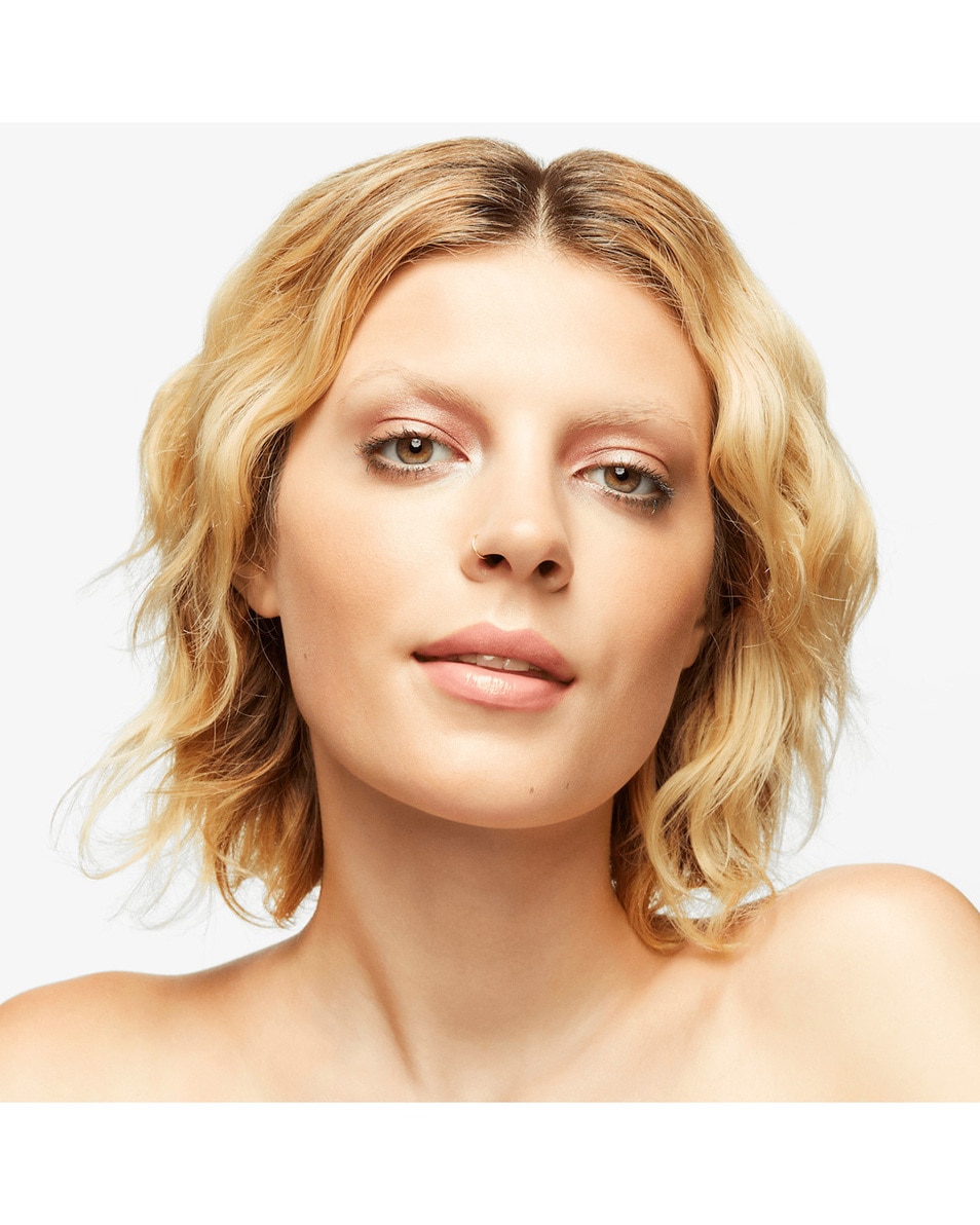 M.A.C SKINFINISH SUNSTRUCK MATTE BRONZER BRONZER – 24U LANGHOUDEND & WATERBESTENDIG Matte Light Rosy 4