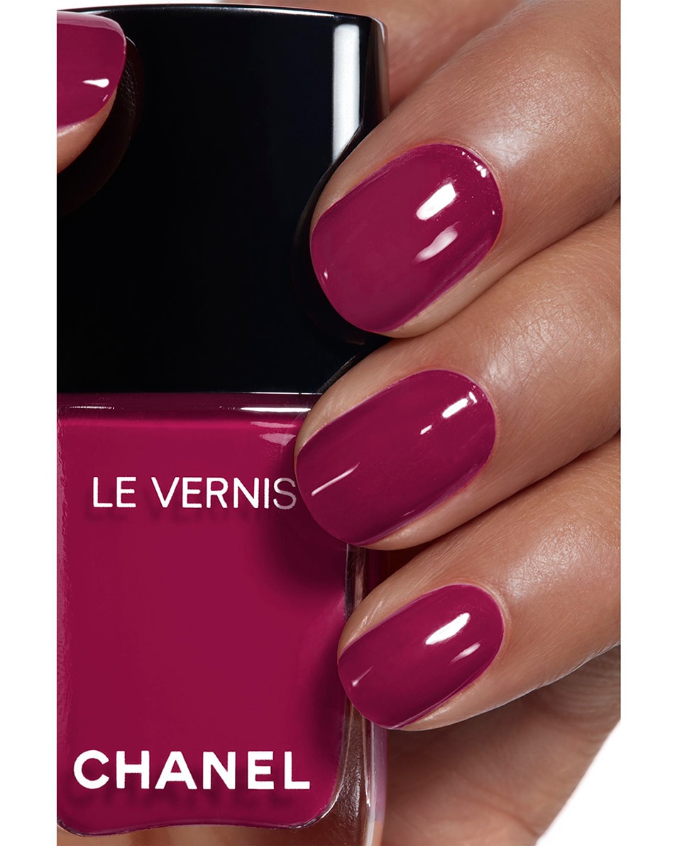 CHANEL LE VERNIS LONGUE TENUE 139 ACTIVISTE 4