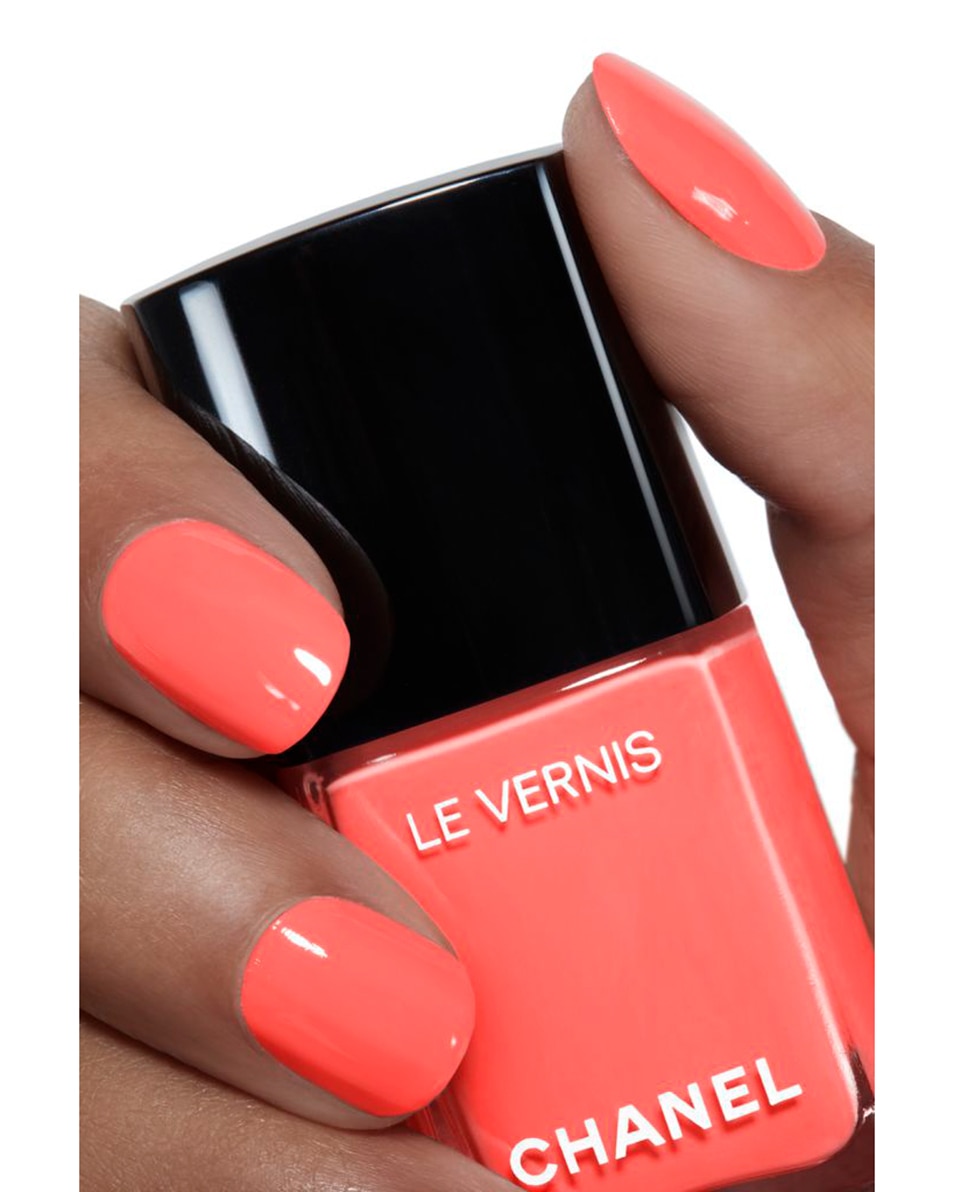 CHANEL LE VERNIS LONGUE TENUE 121 PREMIÈRE DAME 4