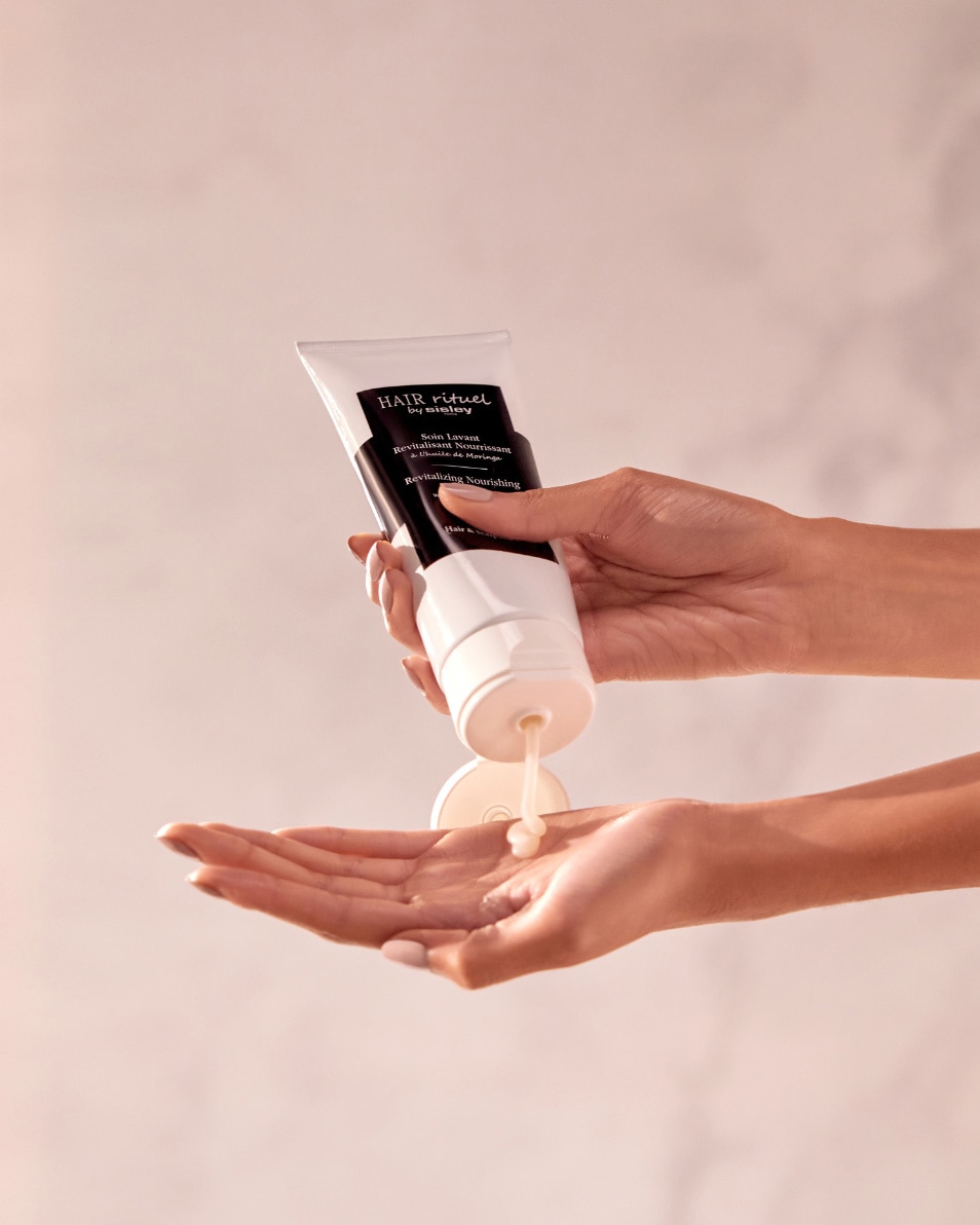 SOIN LAVANT REVITALISANT NOURRISSANT