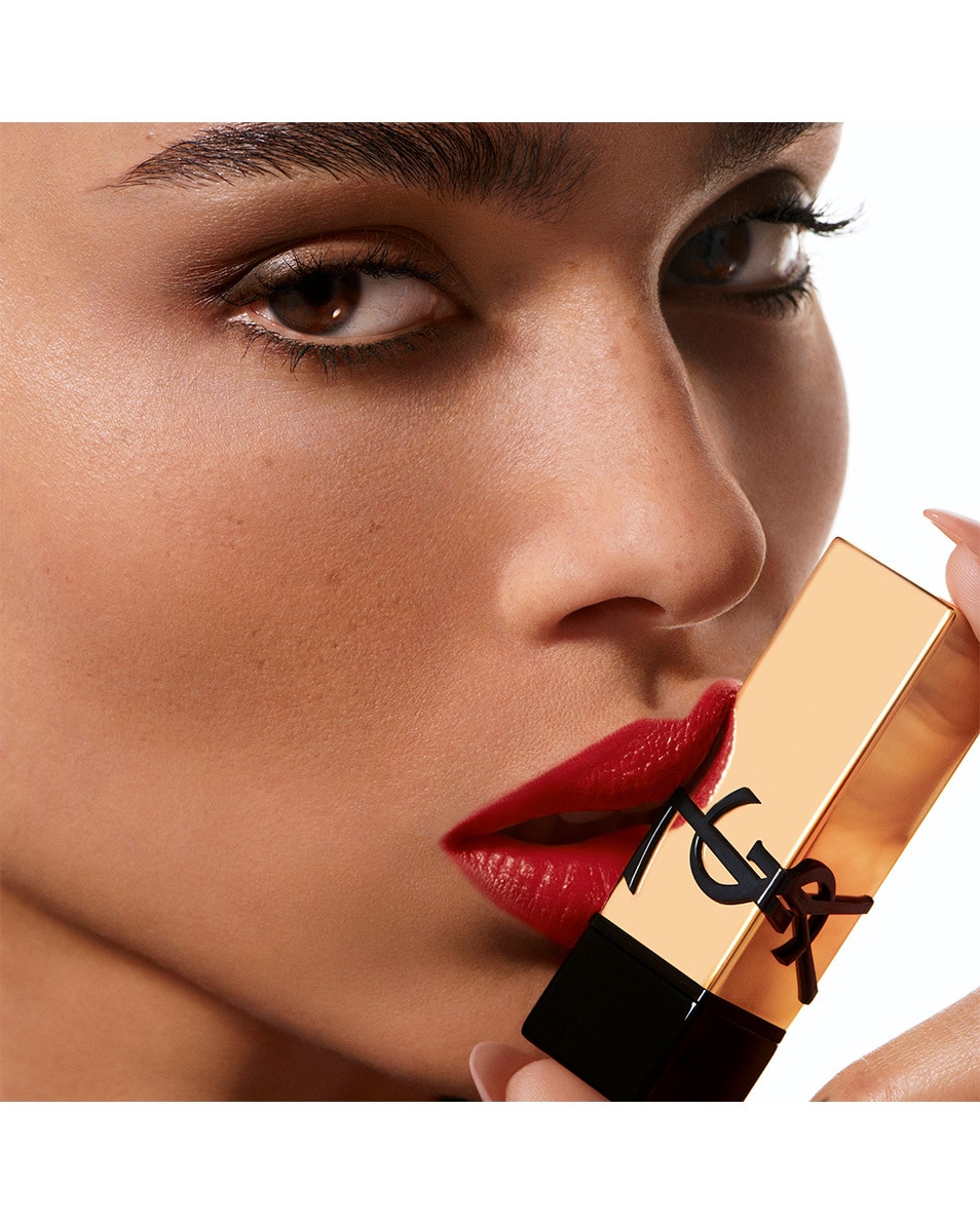 YVES SAINT LAURENT ROUGE PUR COUTURE LIPSTICK RM - Red Muse 4