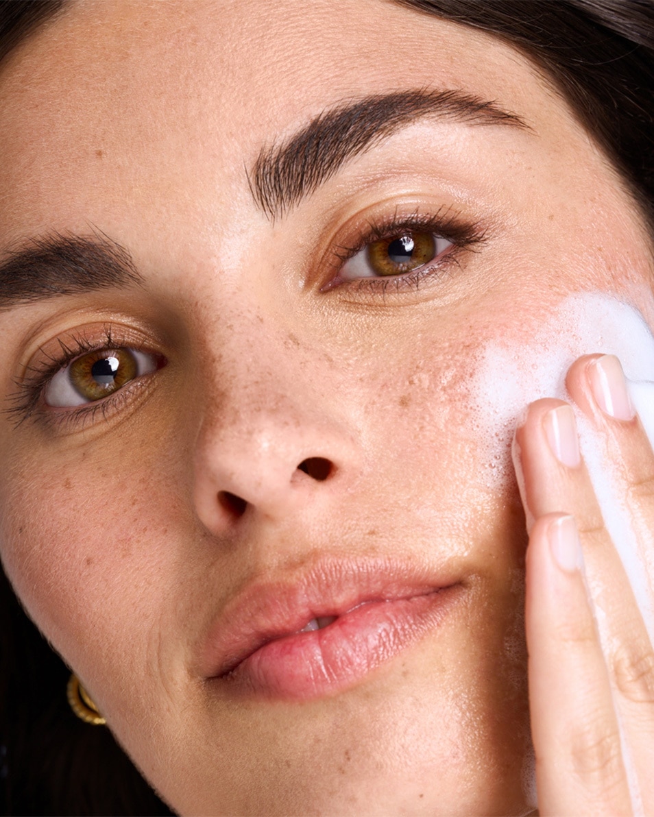 SOOTHING CLEANSING FOAM