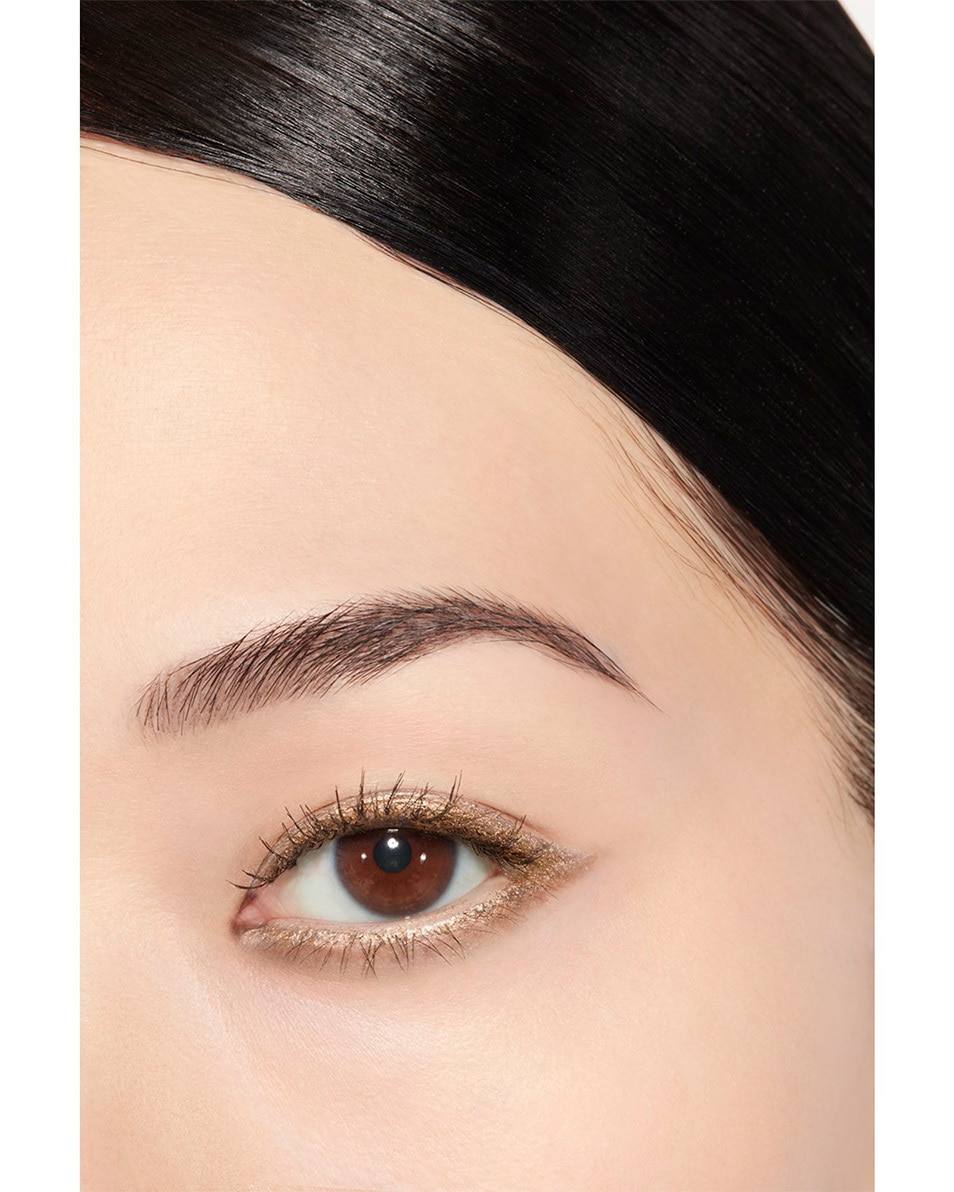 CONTOUR DES YEUX LONGUE TENUE