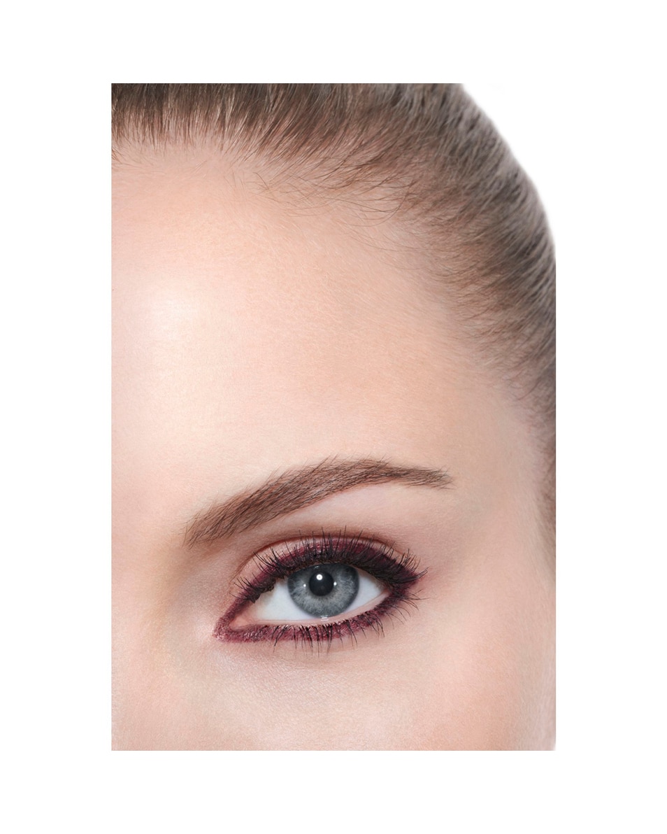 CHANEL OMBRE ESSENTIELLE MULTIFUNCTIONELE LANGHOUDENDE OOGSCHADUW ROUGE CUIR 4