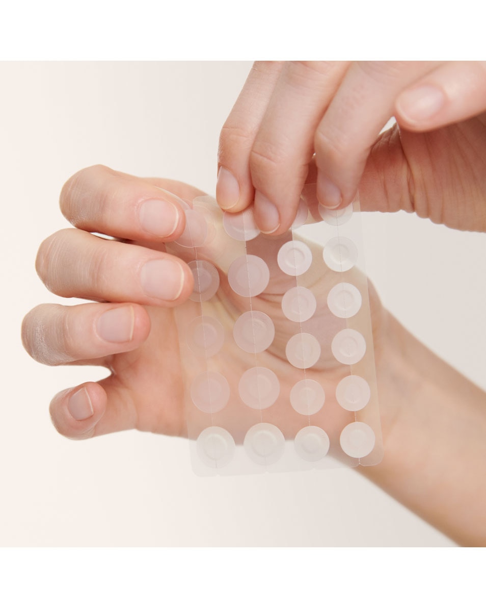 Hydrocolloïde pleisters voor onzichtbare puistjes