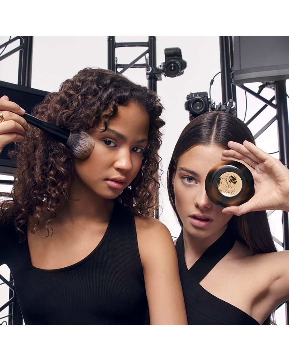 LANCÔME Teint Idole Ultra Wear Skin Transforming Highlighter 01 Light Glow 4