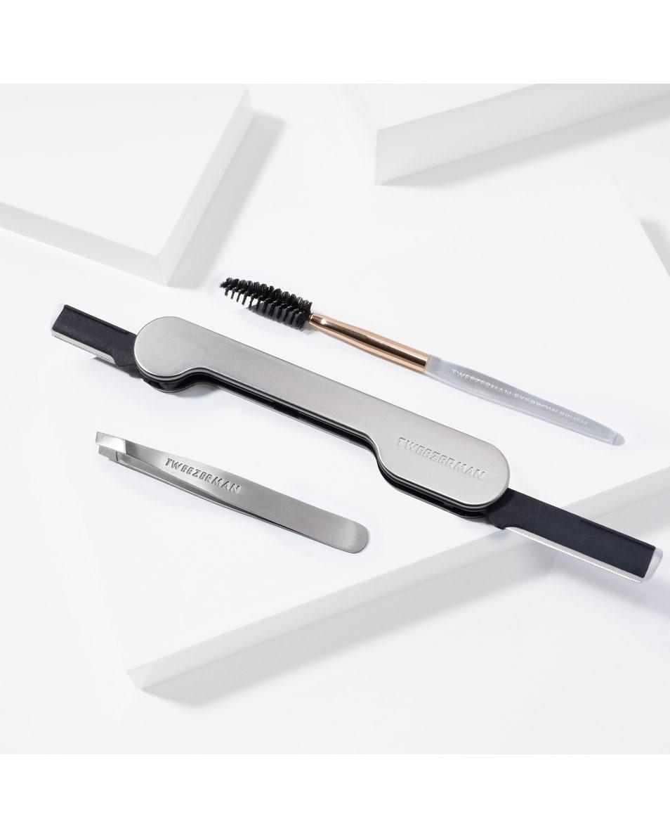 Coffret de toilettage des sourcils et du visage