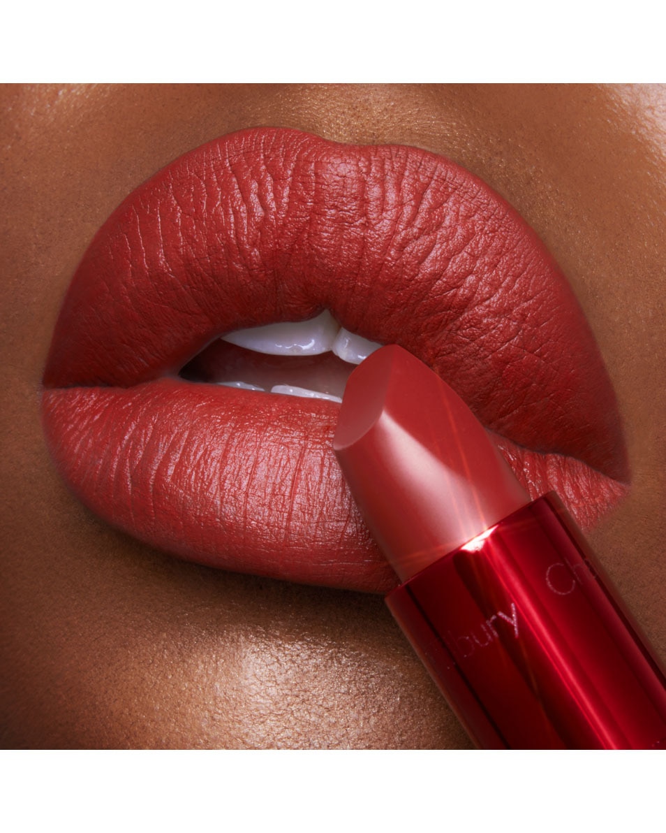 CHARLOTTE TILBURY Matte Revolution Lipstick MARK OF A KISS 4