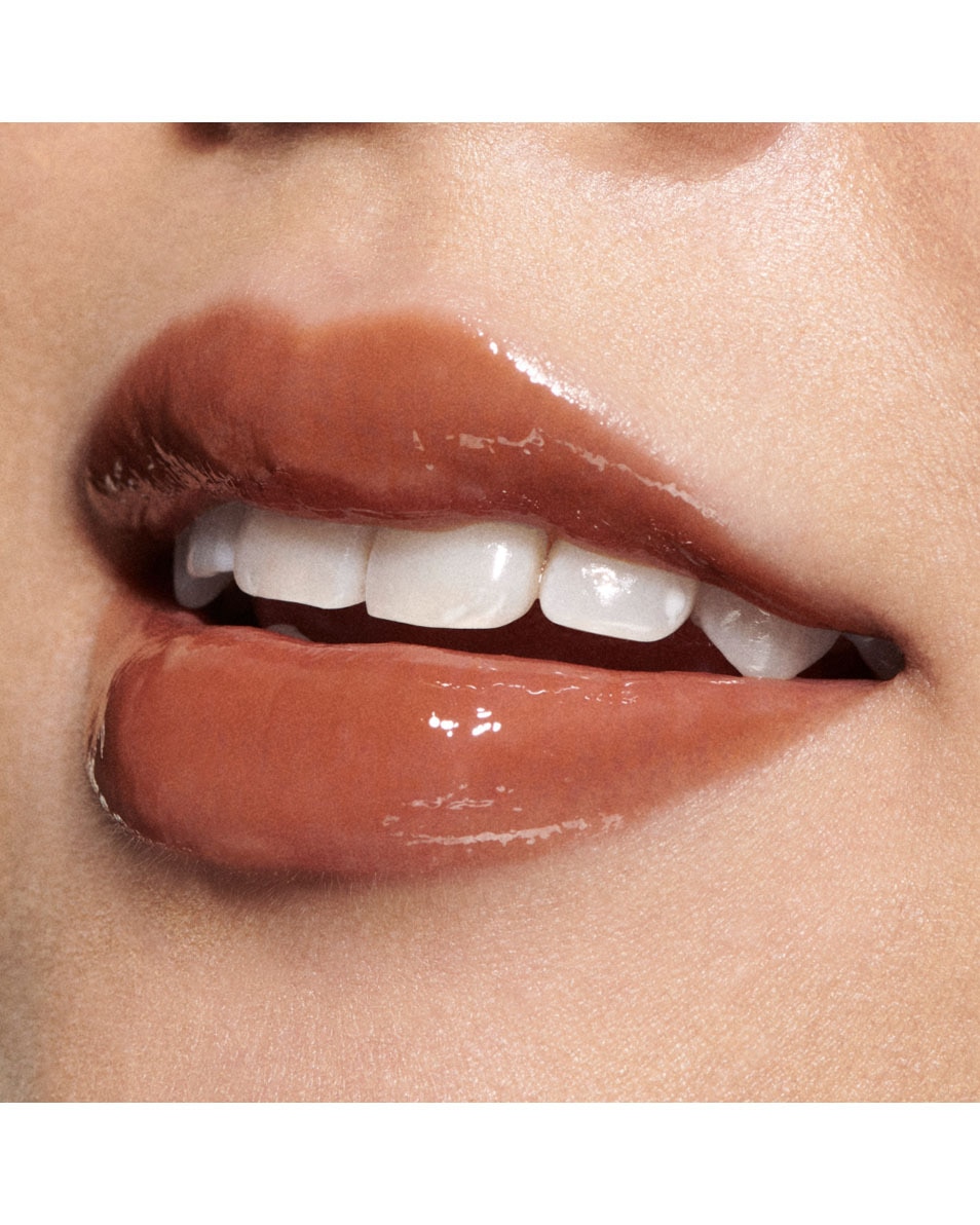 M.A.C LIPGLASS AIR NON-STICKY GLOSS Lipgloss 4