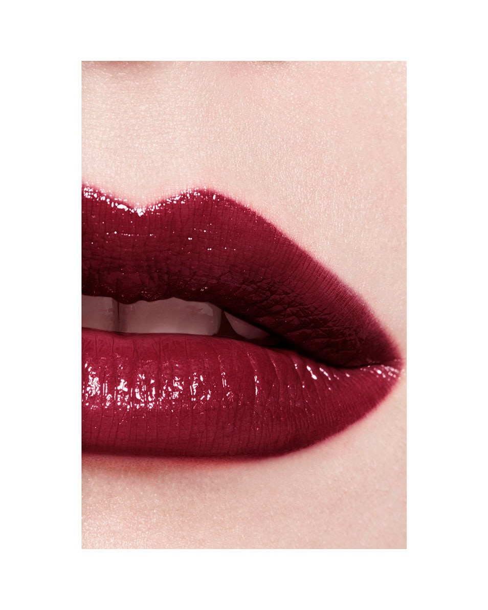 Chanel ROUGE COCO LE ROUGE SATINÉ SOIN HYDRATANT ET LISSANT LONGUE TENUE 140 ROTONDE 4
