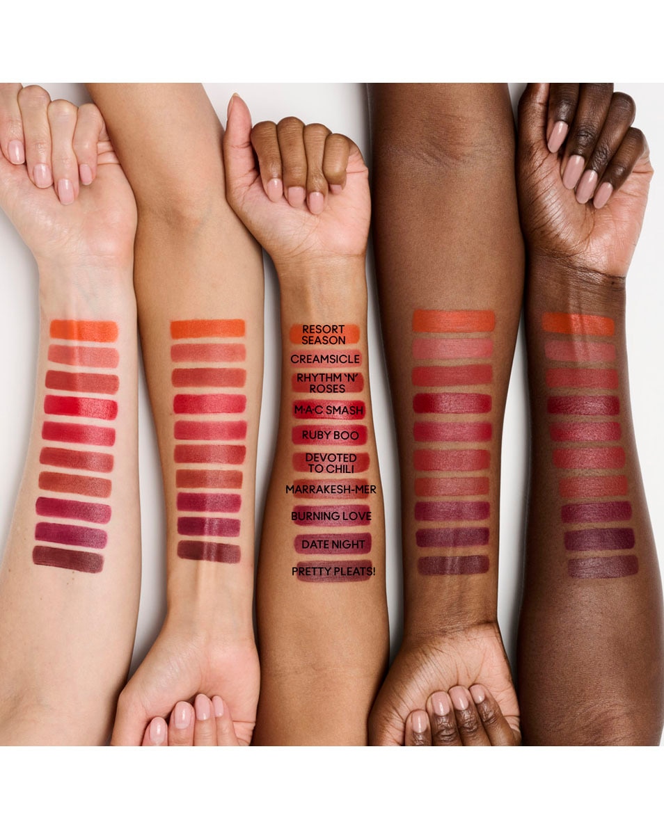M.A.C POWDER KISS Rouge à lèvres et blush 2-en-1 Ruby Boo 4