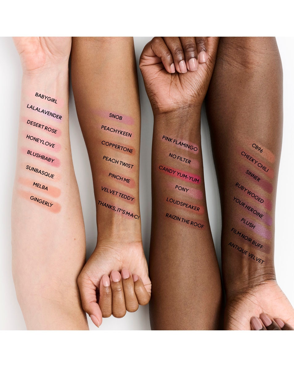 M.A.C Skinfinish Colourstruck Blush Blush poudre velouté à effet floutant Light Pink 4