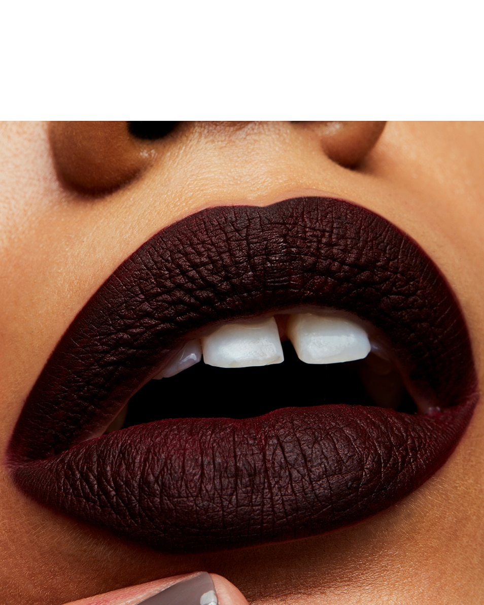 M.A.C RETRO MATTE LIQUID LIP COLOUR ROUGE À LÈVRES LIQUIDE - LONGUE TENUE DE 8H High Drama 4
