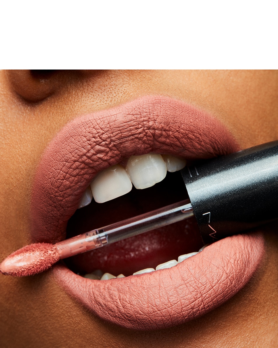 M.A.C RETRO MATTE LIQUID LIP COLOUR ROUGE À LÈVRES LIQUIDE - LONGUE TENUE DE 8H LadyBeGood 4