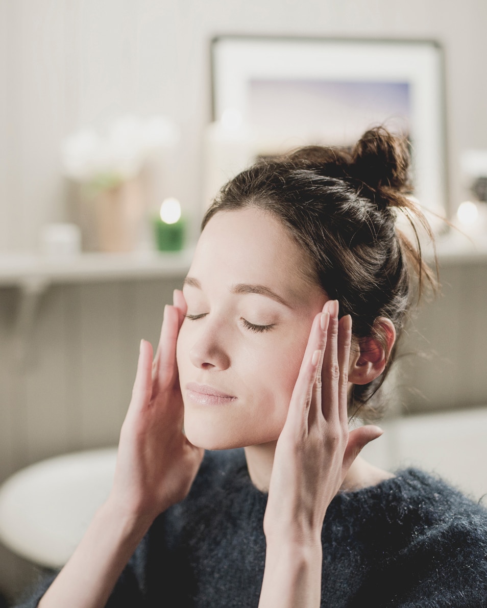 Voedende gezichtsverzorging voor overdag en 's nachts