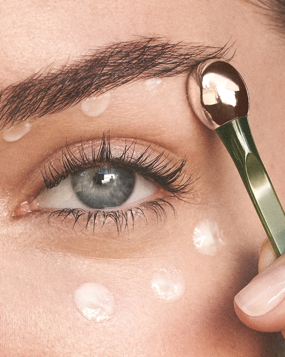 CRÈME DES YEUX - RÉDUIT LES CERNES & LES POCHES