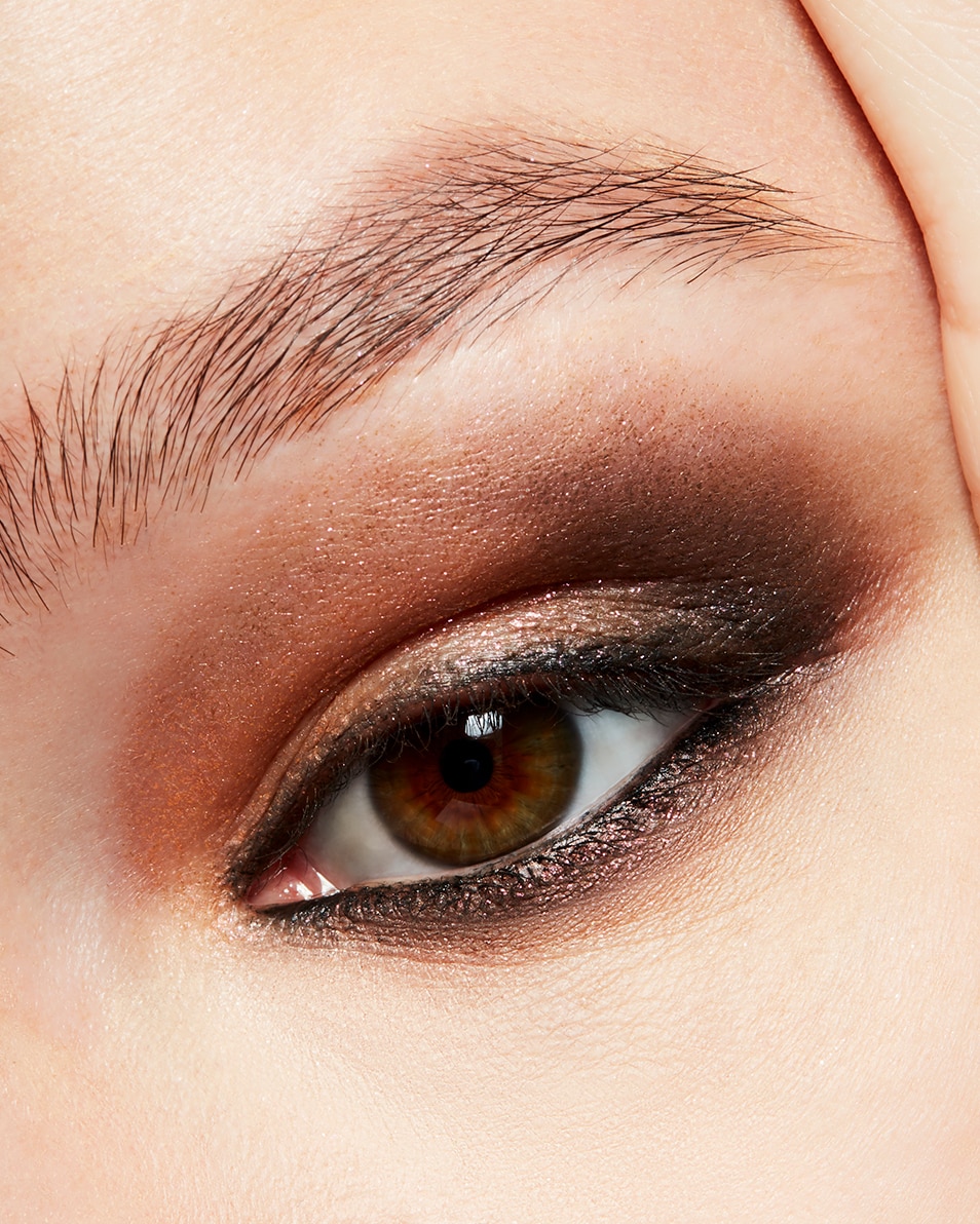 FARD/OMBRE À PAUPIÈRES LONGUE TENUE - FINI ÉCLATANT